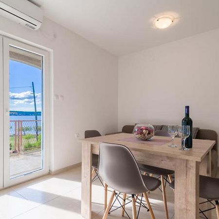 Apartmani Dupor Gornji Karin Zewnętrze zdjęcie