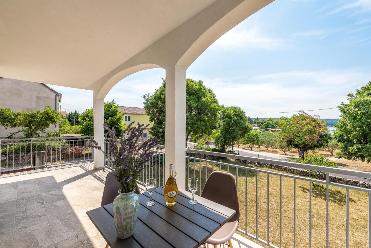 Apartmani Dupor Gornji Karin Zewnętrze zdjęcie