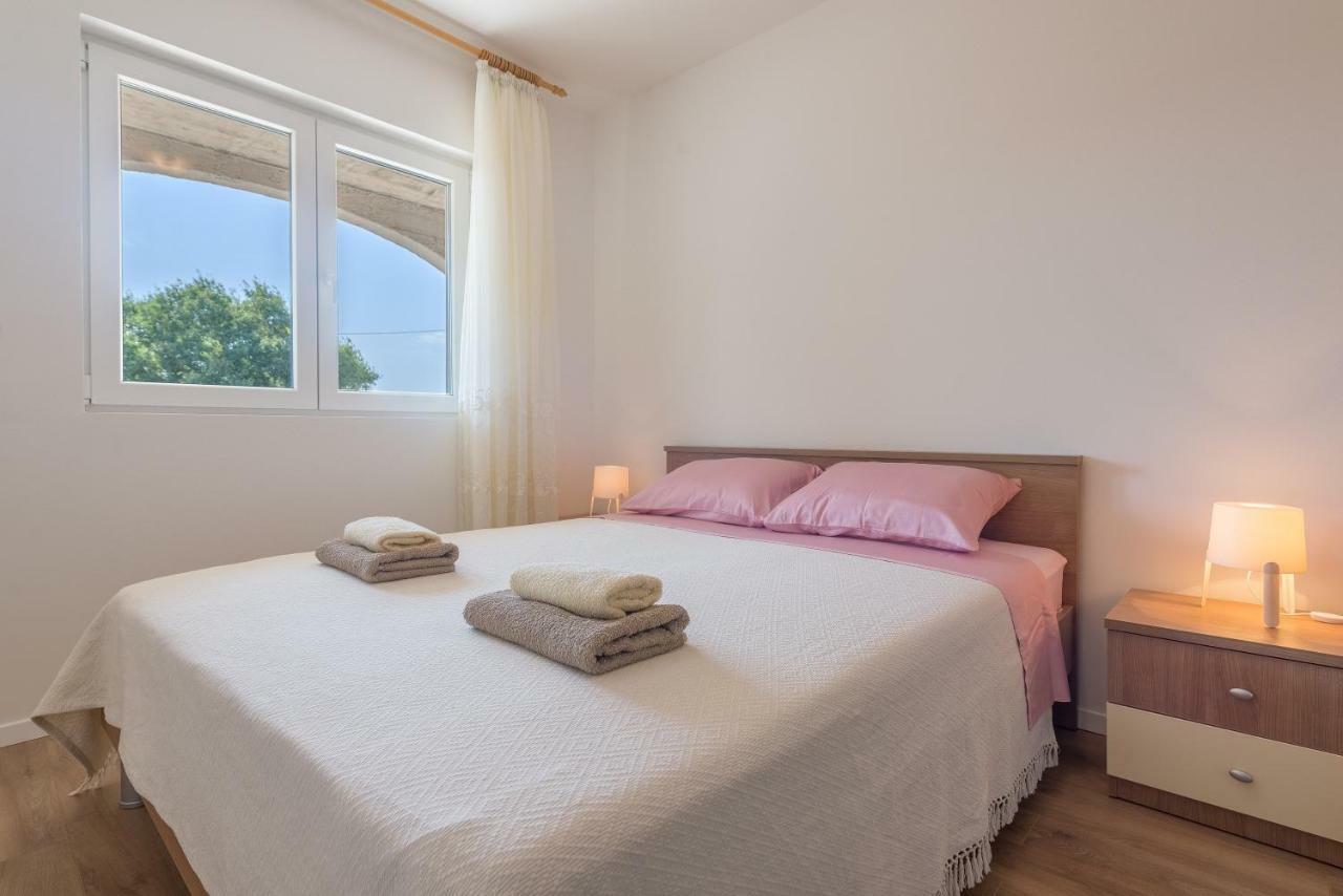 Apartmani Dupor Gornji Karin Zewnętrze zdjęcie