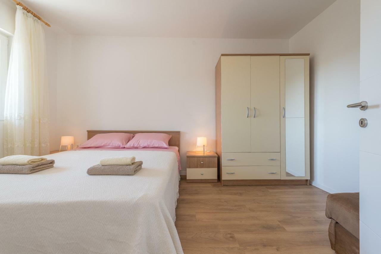 Apartmani Dupor Gornji Karin Zewnętrze zdjęcie