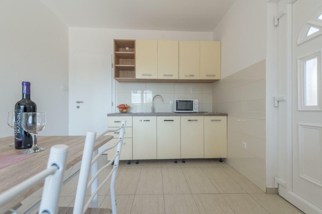 Apartmani Dupor Gornji Karin Zewnętrze zdjęcie