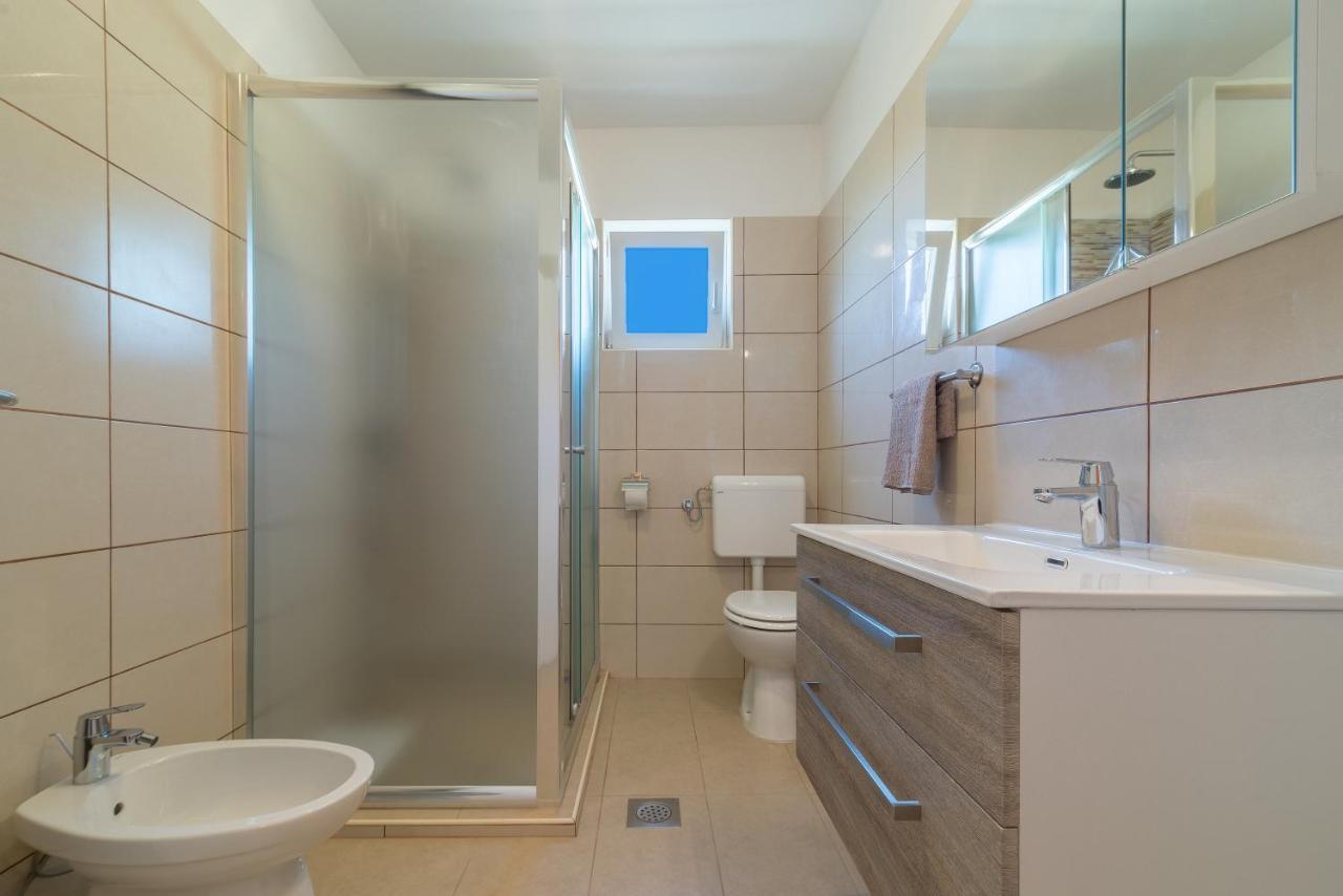 Apartmani Dupor Gornji Karin Zewnętrze zdjęcie