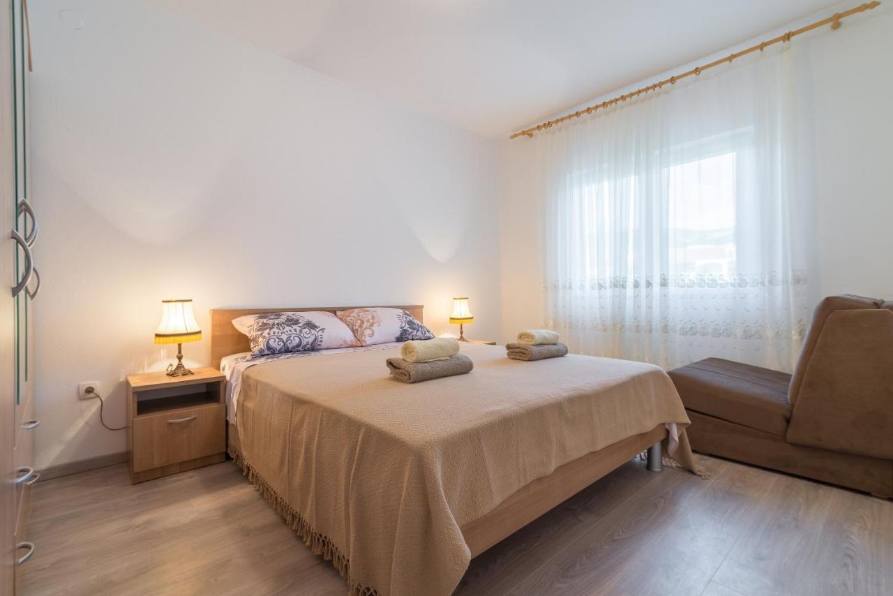 Apartmani Dupor Gornji Karin Zewnętrze zdjęcie