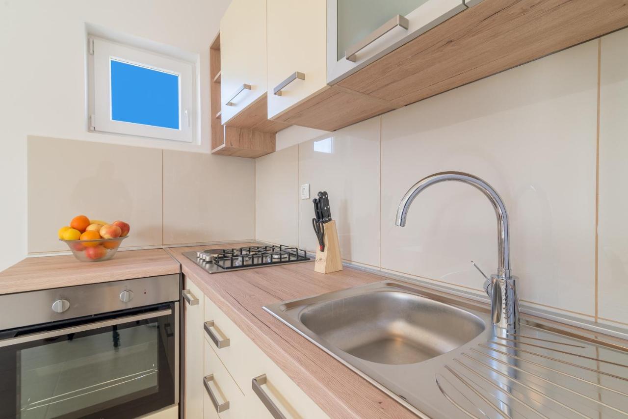 Apartmani Dupor Gornji Karin Zewnętrze zdjęcie